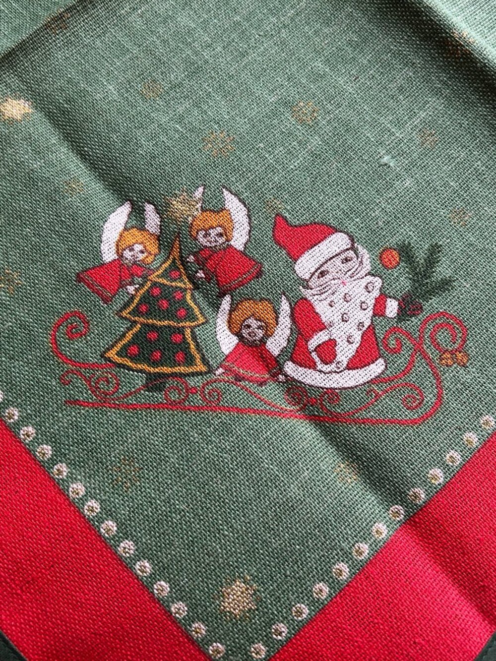 Vintage Austrian Christmas/Weihnacht Table Linens - Picture 6 of 16